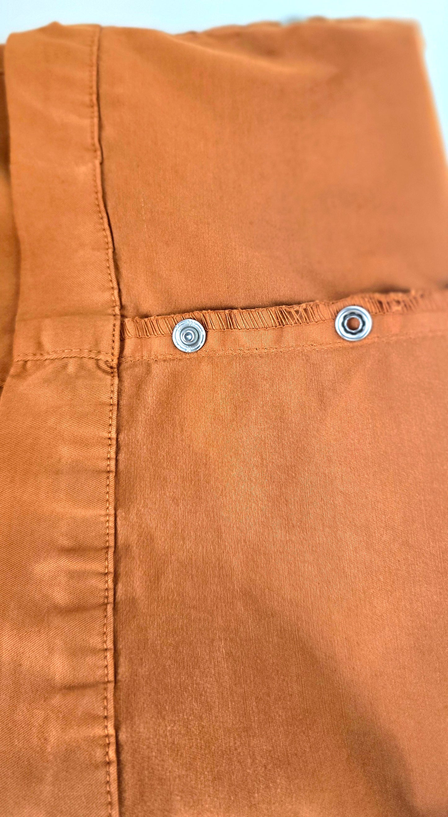Nia Adjustable Inseam Chino Pant - Caramel